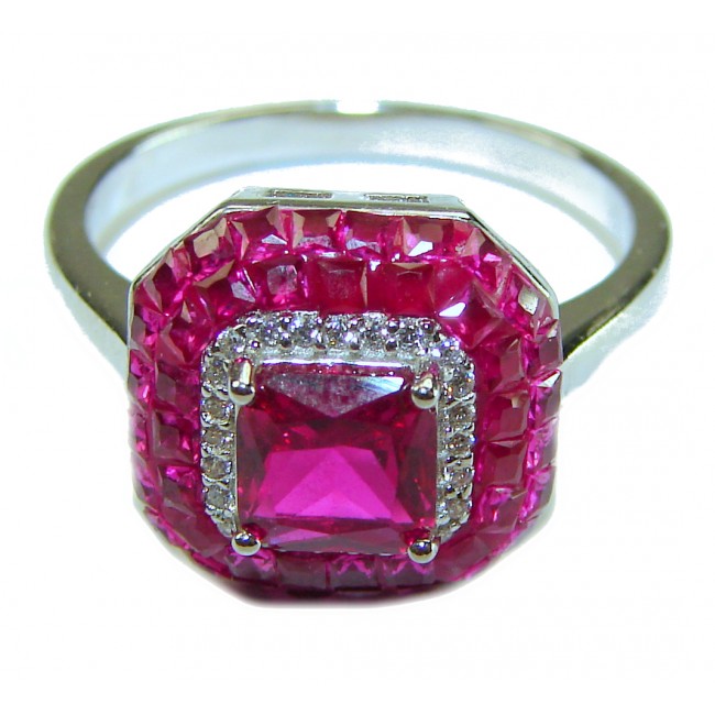 Art Deco - oval Cut - 7.8 carat Ruby .925 Silver handcrafted Cocktail Ring s. 8 - Art Deco ruby ring close-up, oval cut, 7.8 carat, .925 silver handcrafted.