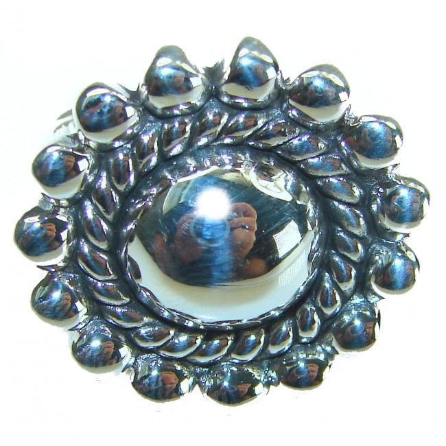 Precious Flower Bali made .925 Sterling Silver handcrafted Ring s. 8 - Top view of handcrafted sterling silver jewelry piece.