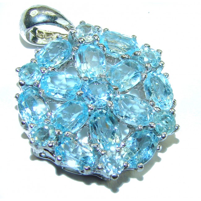 Atlantica 10.5 carat Swiss Blue Topaz .925 Sterling Silver Handcrafted pendant - Stone close-up of blue topaz pendant in sterling silver.