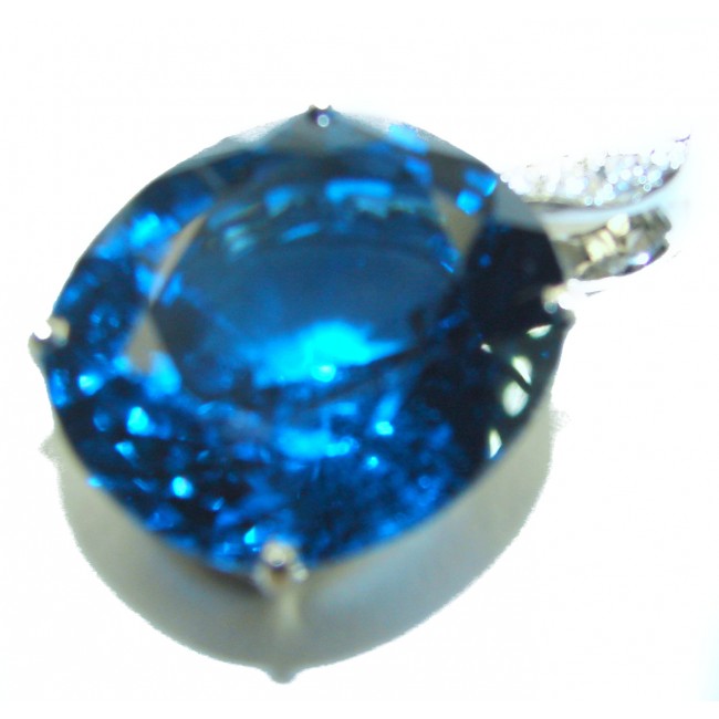 Enchanted Ocean Water oval cut 19.5 carat London Blue Topaz .925 Sterling Silver handmade Pendant