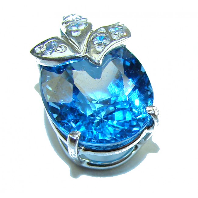 Atlantica 7.5 carat Swiss Blue Topaz .925 Sterling Silver Handcrafted pendant - Close-up of Atlantica Swiss Blue Topaz in sterling silver setting.
