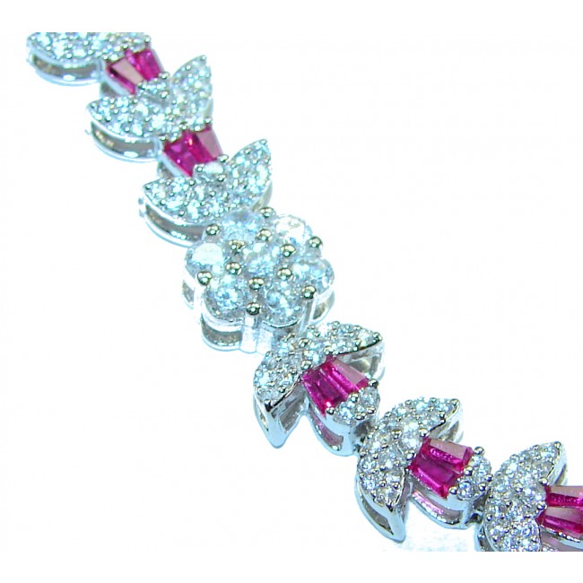 Art Deco - Luxurious natural 11.5 carat Ruby .925 Silver handcrafted bracelet - Close-up of Art Deco silver bracelet with rubies and diamond accents