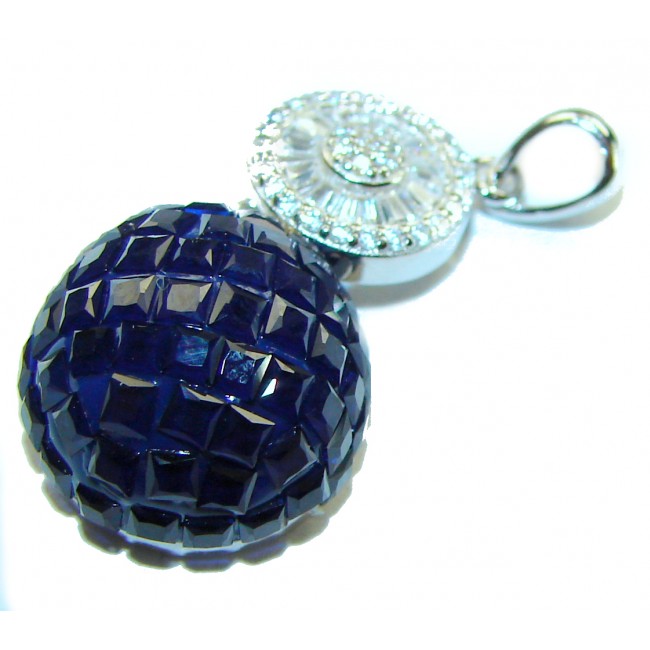 Blue Apple authentic 8.8 carat Sapphire .925 Sterling Silver handcrafted Pendant