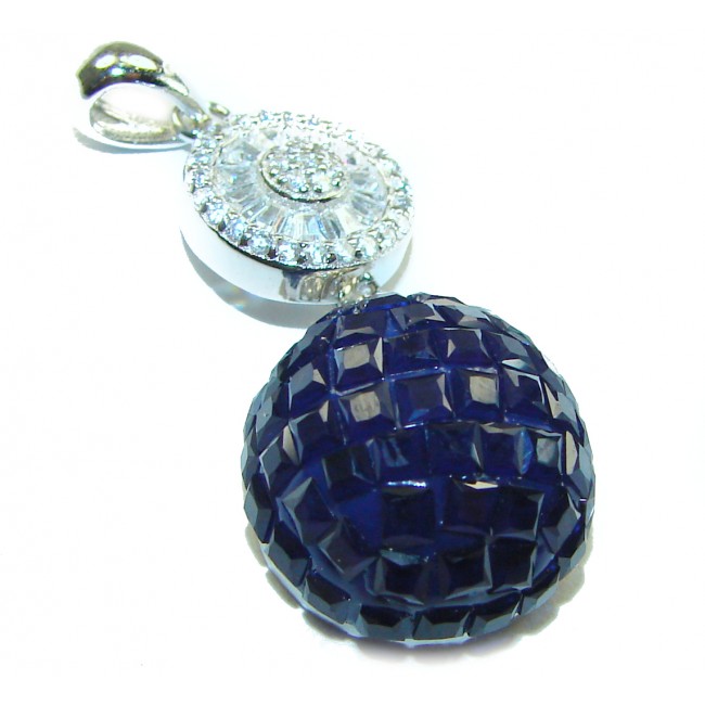 Blue Apple authentic 8.8 carat Sapphire .925 Sterling Silver handcrafted Pendant