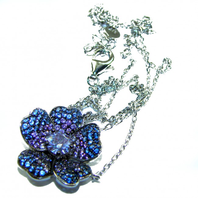 Blue Flower 10.2 carat Sapphire .925 Sterling Silver Necklace