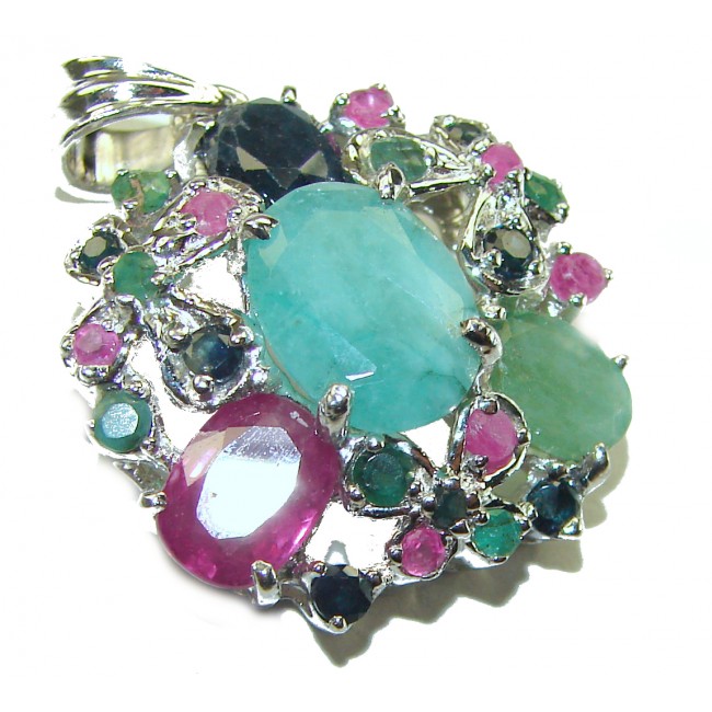 Spectacular 12.8 carat authentic Colombian Emerald .925 Sterling Silver handcrafted Pendant - Stone close-up of emerald and gemstone pendant with silver setting