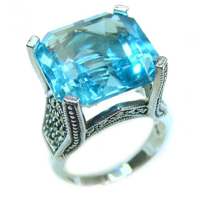 U R my LOve Angel Blue 21.8 carat Swiss Blue Toapz .925 Sterling Silver handcrafted Large ring size 8 - Close-up of U R my LOve Angel Blue 21.8 carat Swiss Blue Topaz ring