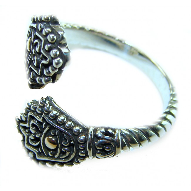 Precious - Bali made 2 tones .925 Sterling Silver handcrafted Ring s. 8 1/4 - Close-up of handcrafted Bali-style .925 Sterling Silver ring.