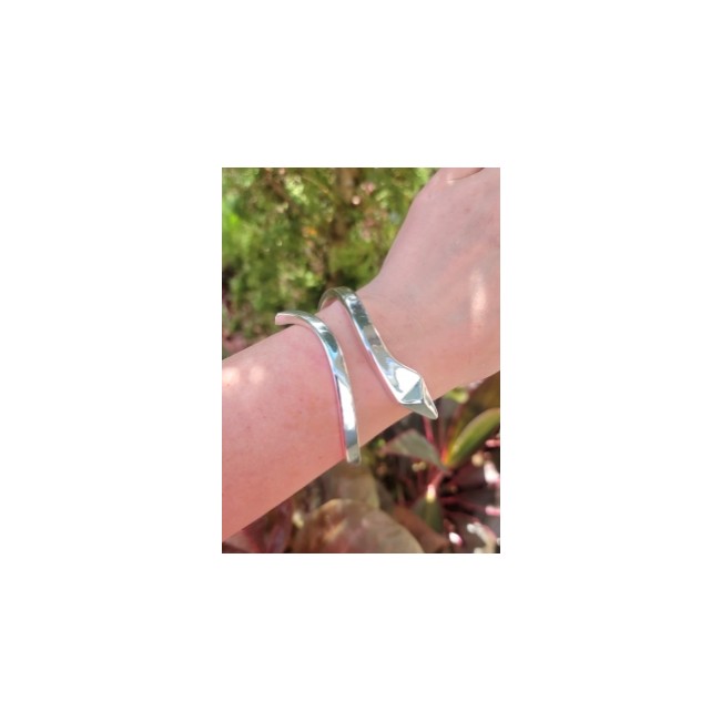 Snake - highly polished Italy made Bracelet in best quality .925 Sterling Silver - Silver snake bracelet worn on wrist, polished and reflective.