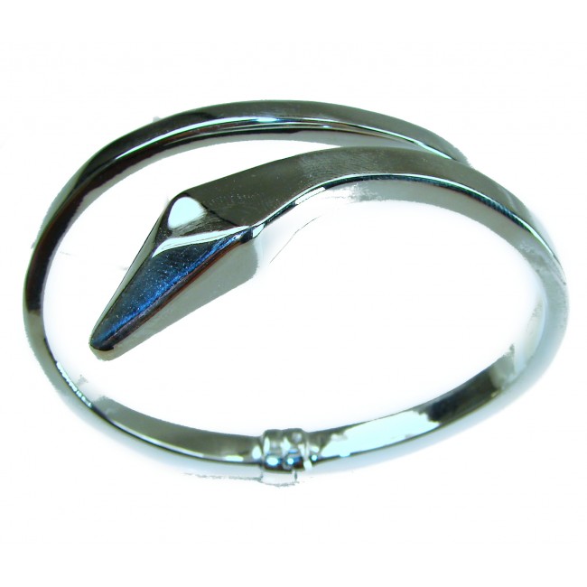 Snake - highly polished Italy made Bracelet in best quality .925 Sterling Silver - High-polish snake bracelet, Italy-made, top view showing detail.