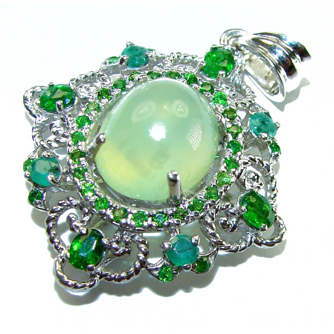 Celtic Spirit authentic fancy cut 14.5 carat Prehnite Emerald .925 Sterling Silver handcrafted Statement Pendant