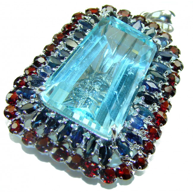 Oceansite authentic 33.5 carat Aquamarine .925 Sterling Silver Handcrafted pendant - Aquamarine pendant stone close-up with surrounding gemstones