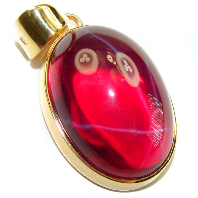 Francesca - authentic 49.5 carat Star Ruby 18K Gold over .925 Sterling Silver handcrafted Pendant - Close-up of Francesca 49.5 ct Star Ruby in 18K gold setting.