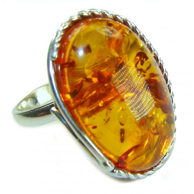 Natural Baltic Amber .925 Sterling Silver handcrafted ring; s. 8 adjustable - Close-up of Natural Baltic Amber .925 Sterling Silver handcrafted ring