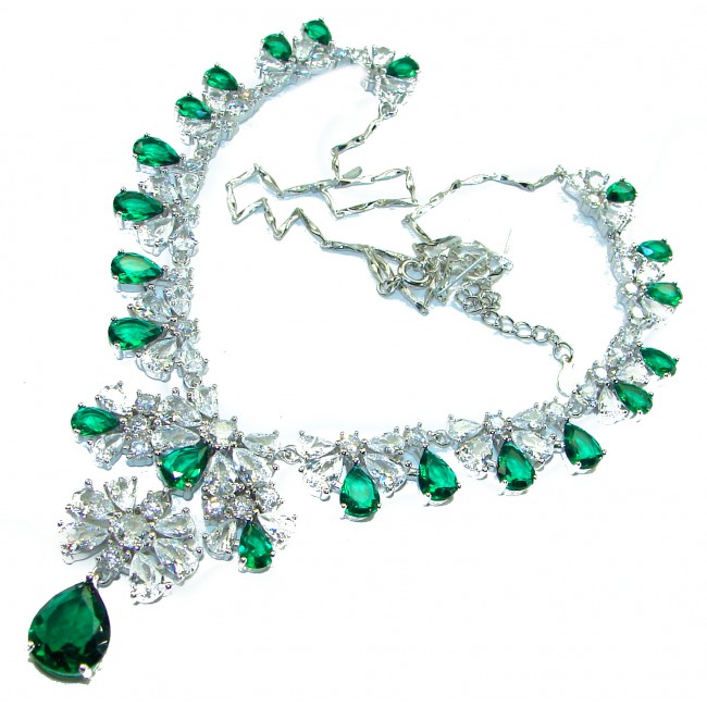 Vintage style - Timless Beauty 31.5 carat Emerald .925 Sterling Silver handcrafted Statement necklace