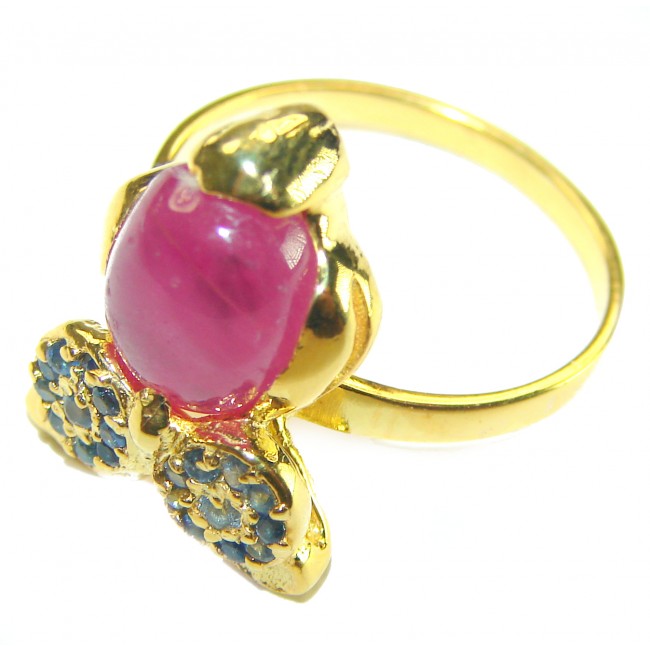 Smart Owl Genuine 3.5 CARAT Star Ruby .925 Sterling Silver Statement Ring size 8 - Close-up of Smart Owl ring with star ruby and blue stones.