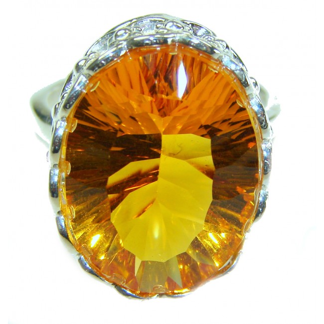 Solid 18.8 carat Genuine Lemon Quartz .925 Sterling Silver handcrafted ring size 8 3/4 - Close-up of lemon quartz stone in sterling silver ring setting.