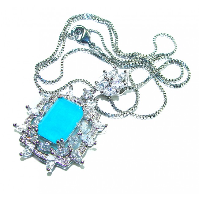 Vintage style - Timless Beauty 15.5 carat Emerald .925 Sterling Silver handcrafted Statement necklace