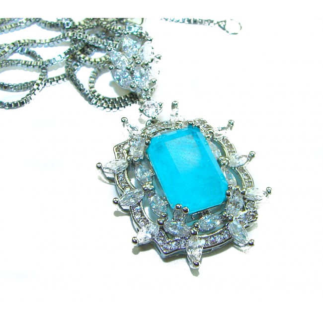 Vintage style - Timless Beauty 15.5 carat Emerald .925 Sterling Silver handcrafted Statement necklace