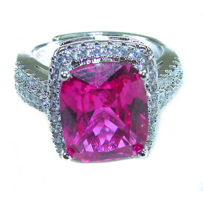 Blooming Beauty 8.8 carat baquette cut Pink Sapphire .925 Silver handcrafted Cocktail Ring s. 7 - Pink sapphire ring, close-up of stone and diamond encrusted band.