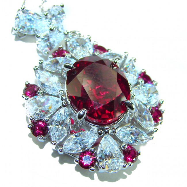 Luxurious natural 21.5 carat Ruby .925 Sterling Silver handmade Statement necklace - Close-up of 21.5 carat ruby pendant with diamonds in sterling silver.