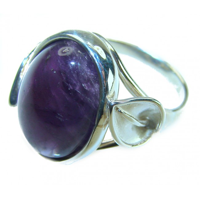 Purple Amethyst .925 Sterling Silver Handcrafted Large Ring size 7 1/2 - Close-up of purple amethyst sterling silver ring, side view.