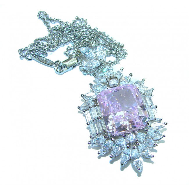 Rose des Vents 21.2 carat Pink Sapphire .925 Sterling Silver handcrafted necklace