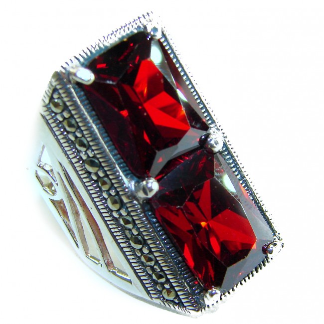 Bella Rosa Natural 28.4 carat Ruby Marcasite .925 Sterling Silver handmade Large Statement Ring size 7 1/2 - Close-up of Bella Rosa 28.4 carat ruby and marcasite sterling ring
