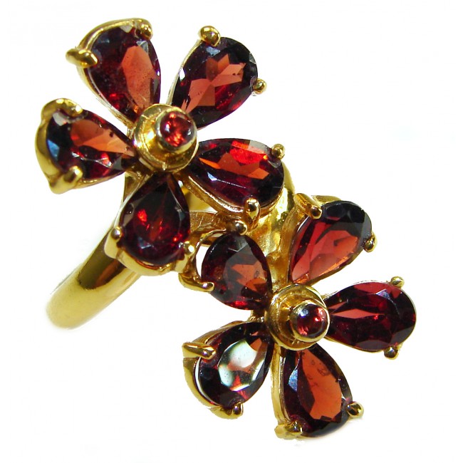 Bella Rossa 15.5 carat Red Garnet 14K Gold .925 Sterling Silver handcrafted ring; s. 8 1/2