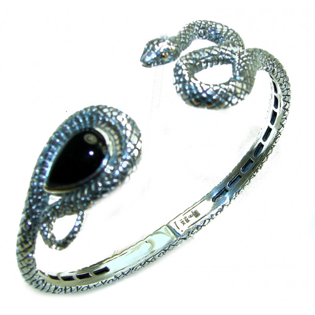 Huge 30.2 carat Precious Snake Genuine Onyx .925 Sterling Silver handcrafted Bracelet