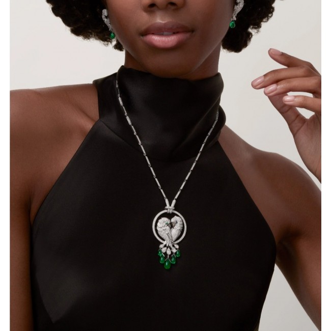 Born to Glam - Two Parrots - authentic 10.9 carat Colombian Emerald .925 Sterling Silver handcrafted Statement necklace