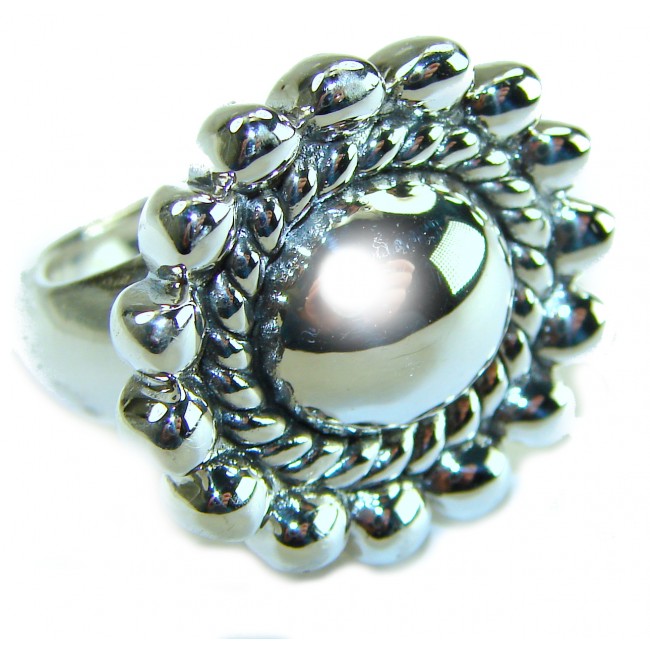 Perfection - Bali made .925 Sterling Silver handcrafted Ring s. 6 - Close-up of handcrafted Bali .925 sterling silver ring design.