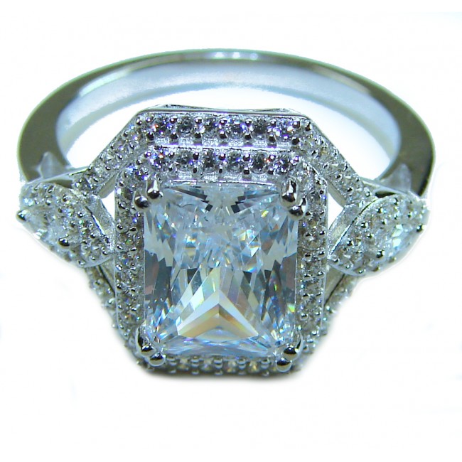 LUXURIOUS 5.2 carat White Topaz .925 Sterling Silver handcrafted Ring s. 7 1/2 - Sterling silver ring with white topaz close-up, front angle view.