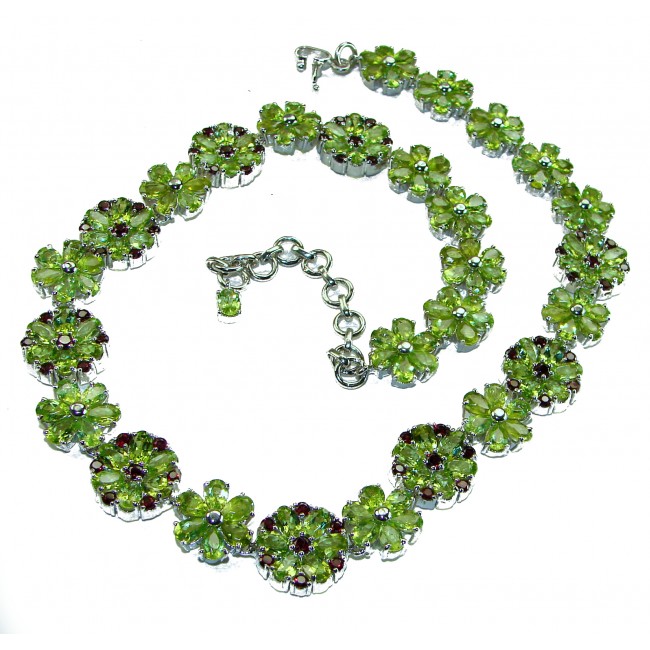 Mint Whisper - Great Masterpiece 252.2 carat genuine Peridot .925 Sterling Silver handmade Statement necklace