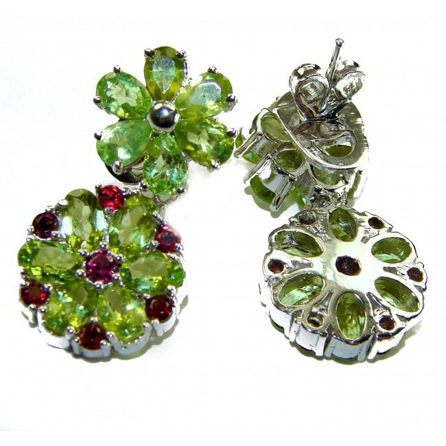 Mint Whisper - Great Masterpiece 32.2 carat genuine Peridot .925 Sterling Silver handmade Statement earrings - Close-up of Mint Whisper 32.2 ct genuine Peridot earrings detailing stones.