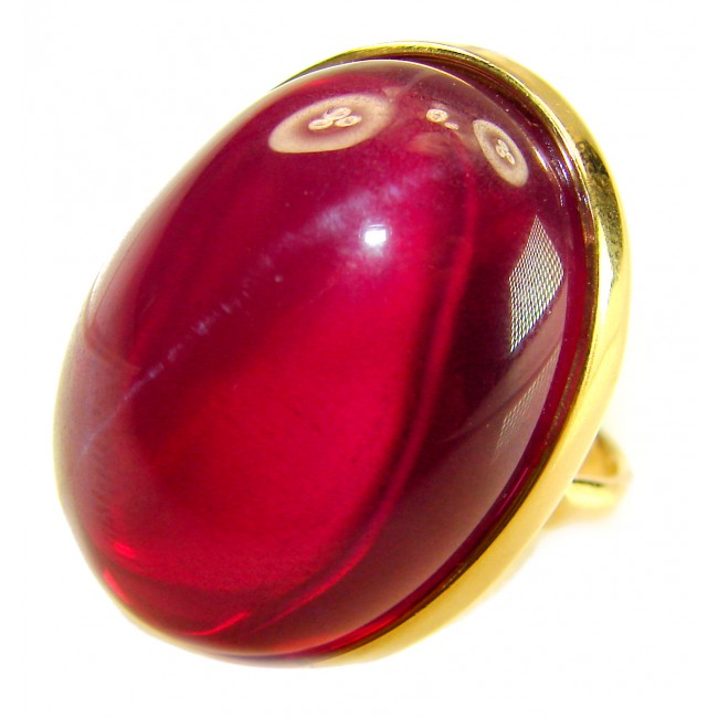 Bella Rosa Genuine 46.5 CARAT Star Ruby .925 Sterling Silver dipped in 18K Gold ovrLarge Statement Ring size 8 - Close-up of Bella Rosa 46.5 carat star ruby in gold-toned setting