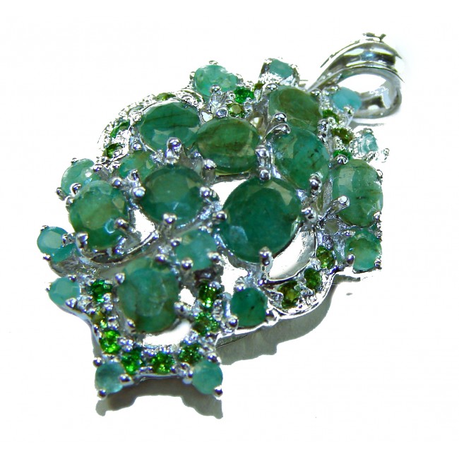 Melissa - Authentic 14.7 carat Emerald .925 Sterling Silver handcrafted Pendant - Close-up of 14.7 carat emerald pendant in .925 sterling silver.