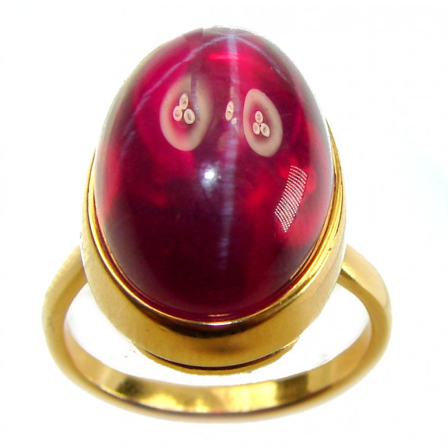 Bella Rosa Genuine 24.8 CARAT Star Ruby 18k GOLD OVER .925 Sterling Silver Large Statement Ring size 9 - Close-up of Bella Rosa 24.8 carat star ruby ring in gold setting.