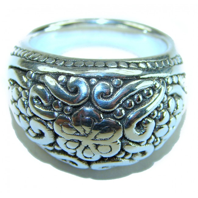 Large and Solid Bali made .925 Sterling Silver ring size 9 1/2
