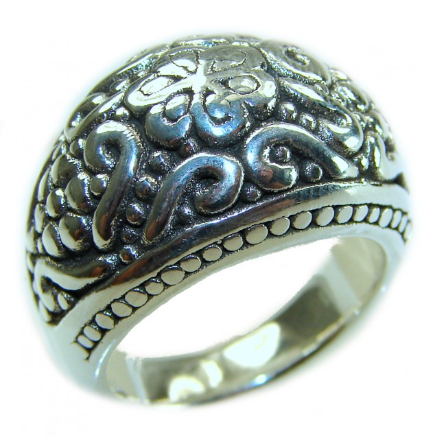 Large and Solid Bali made .925 Sterling Silver ring size 9 1/2