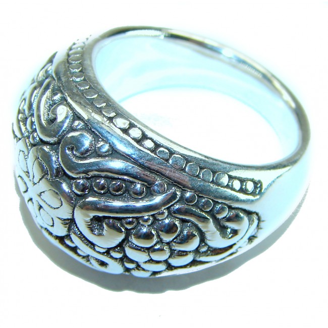 Large and Solid Bali made .925 Sterling Silver ring size 9 1/2