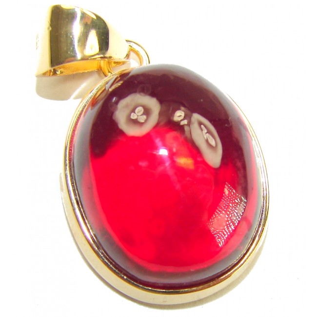 Francesca - authentic 22.5 carat Star Ruby 18K Gold over .925 Sterling Silver handcrafted Pendant - Close-up of Francesca 22.5 carat Star Ruby in 18K Gold setting.