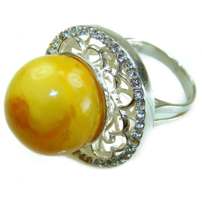 LARGE Authentic Golden Butterscotch Baltic Amber .925 Sterling Silver entirely handcrafted ring; s. 7 1/4 - Close-up of large golden butterscotch Baltic amber ring with silver setting.
