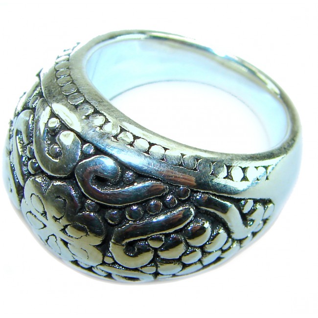 Large and Solid Bali made .925 Sterling Silver ring size 9 1/2