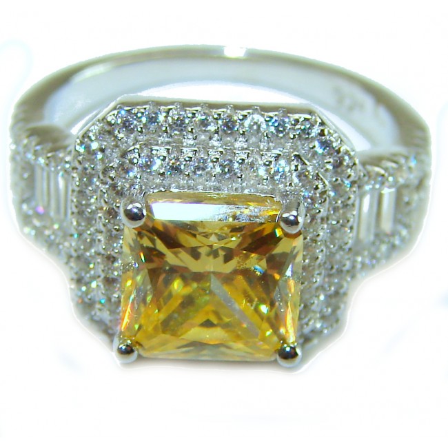 Splendid princess cut 6.2 carat yellow Sapphire .925 Sterling Silver brilliantly handcrafted ring s. 7 - Close-up of a 6.2 carat yellow sapphire ring with diamond accents