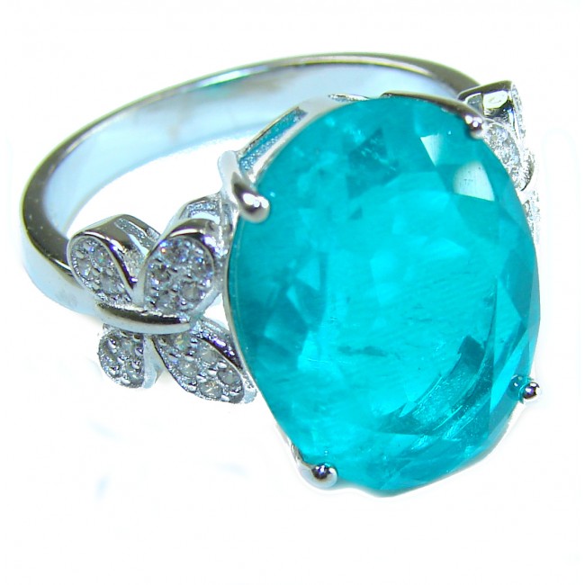 Vintage style - Timless Beauty 10.5 carat Emerald .925 Sterling Silver handcrafted Statement ring size 7 1/2 - Close-up of vintage style ring with 10.5 carat emerald and butterfly detail.