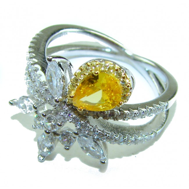 Splendid pear cut 3.2 carat yellow Sapphire .925 Sterling Silver brilliantly handcrafted ring s. 8 - Yellow sapphire sterling ring close-up showing details.