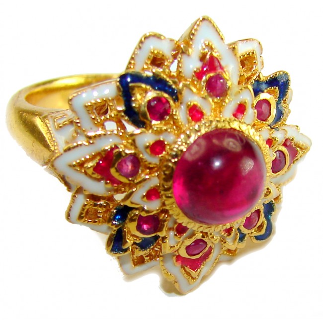 Divine Creation 5.5 carat Mozambique Star Ruby Enamel 18K Gold over .925 Sterling Silver handcrafted Ring s. 7 - Close-up of Divine Creation 5.5 carat Star Ruby ring with enamel details
