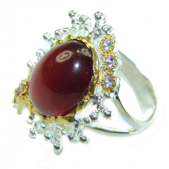 Crimson Fire 22.5 carat Red Garnet 2 tones .925 Sterling Silver handcrafted ring; s. 8