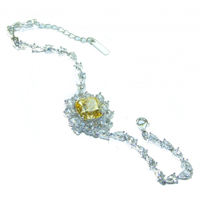 Luxurious 22.5 carat pricess cut Authentic Yellow Sapphire .925 Sterling Silver handcrafted Statement Bracelet - Bracelet with 22.5 carat yellow sapphire, top view showing clasp detail